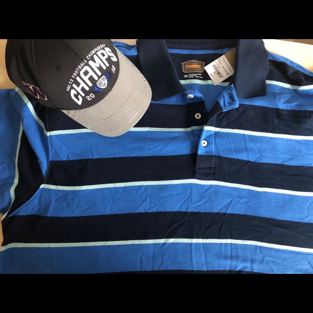 Men’s blue polo